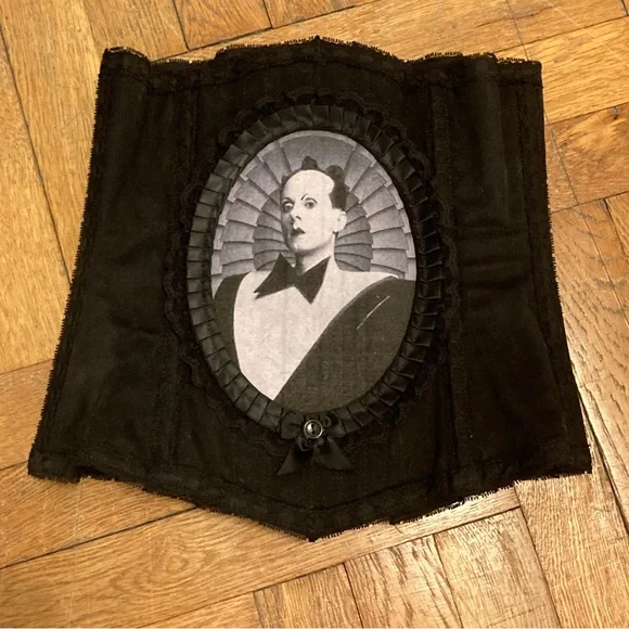 Ultra rare Louise Black Klaus Nomi cameo corset - Picture 4 of 7